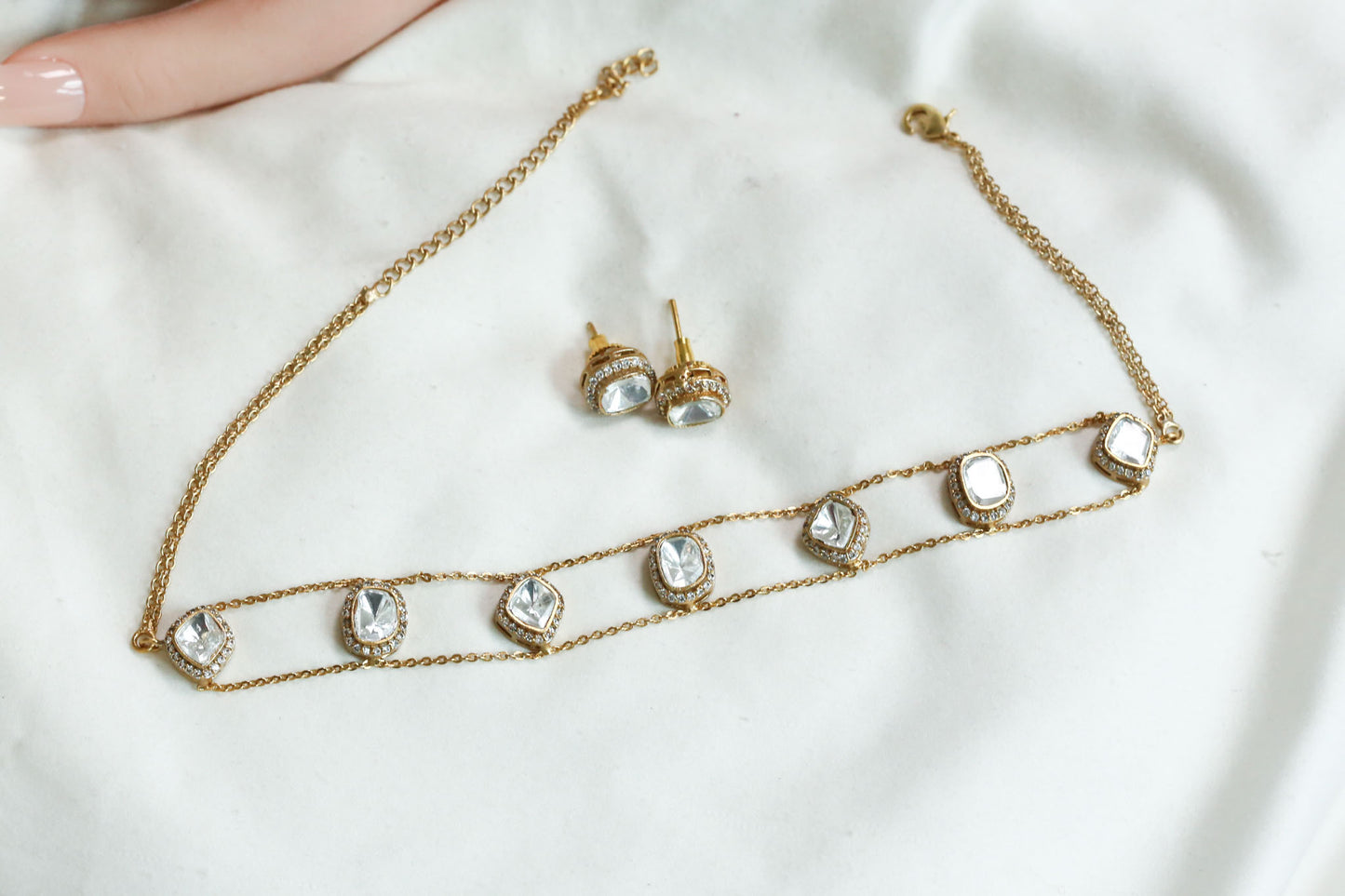 Manya Dainty Uncut Polki Choker Set