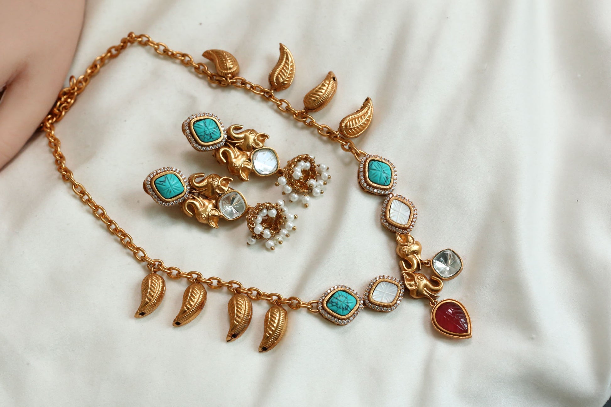 Mohini Carved Stone Necklace Set - Multi