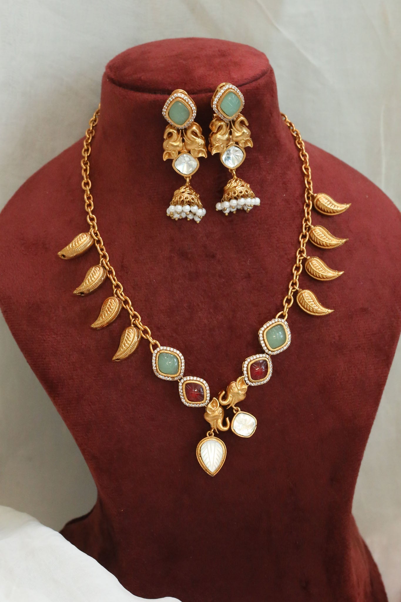 Mohini Carved Stone Necklace Set - Mint Red
