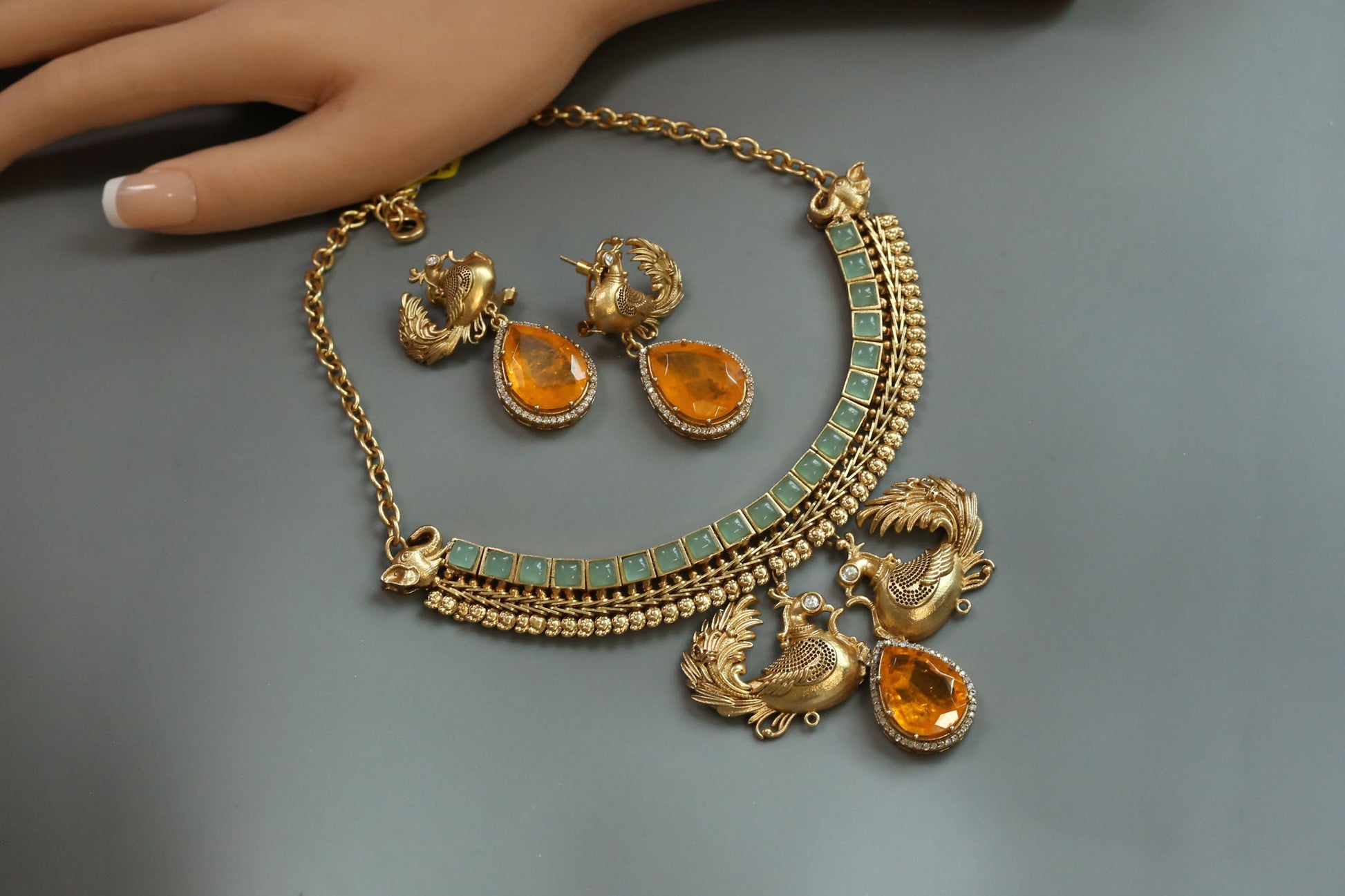 Orange Doublet & Mint Pota Antique Necklace Set