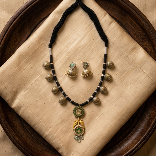 Mint Green Kundan Dual Tone Fusion Necklace Set