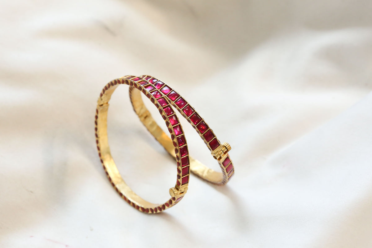 Jadau Enamel Sia Bangle Set ( Pair - Set of 2) -Red