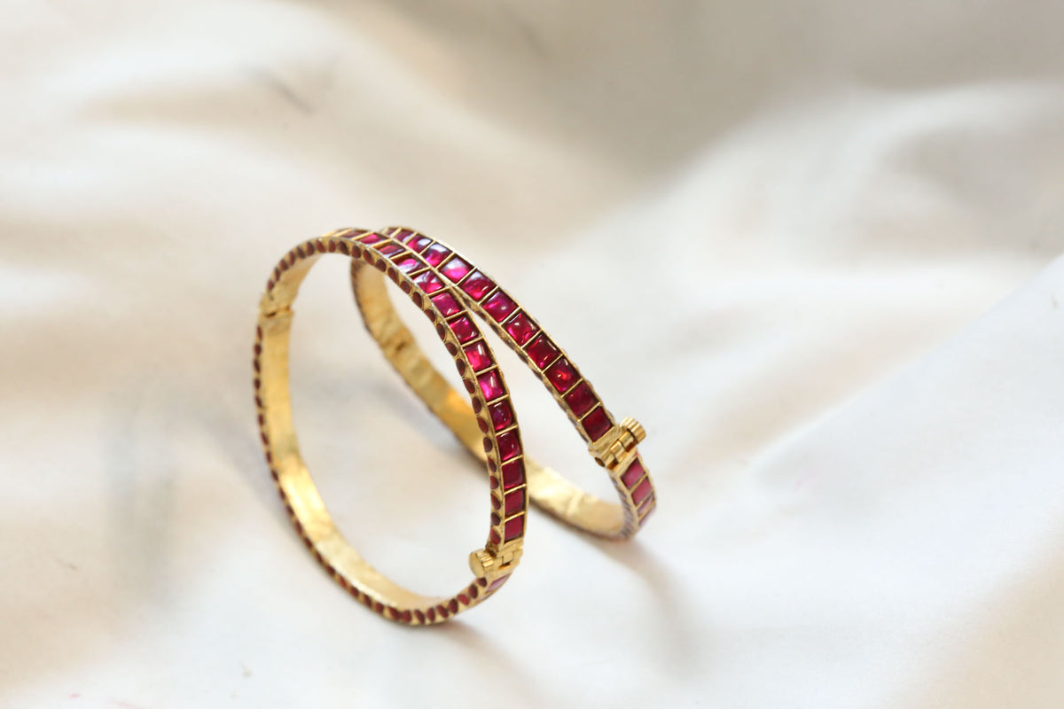 Jadau Enamel Sia Bangle Set ( Pair - Set of 2) -Red