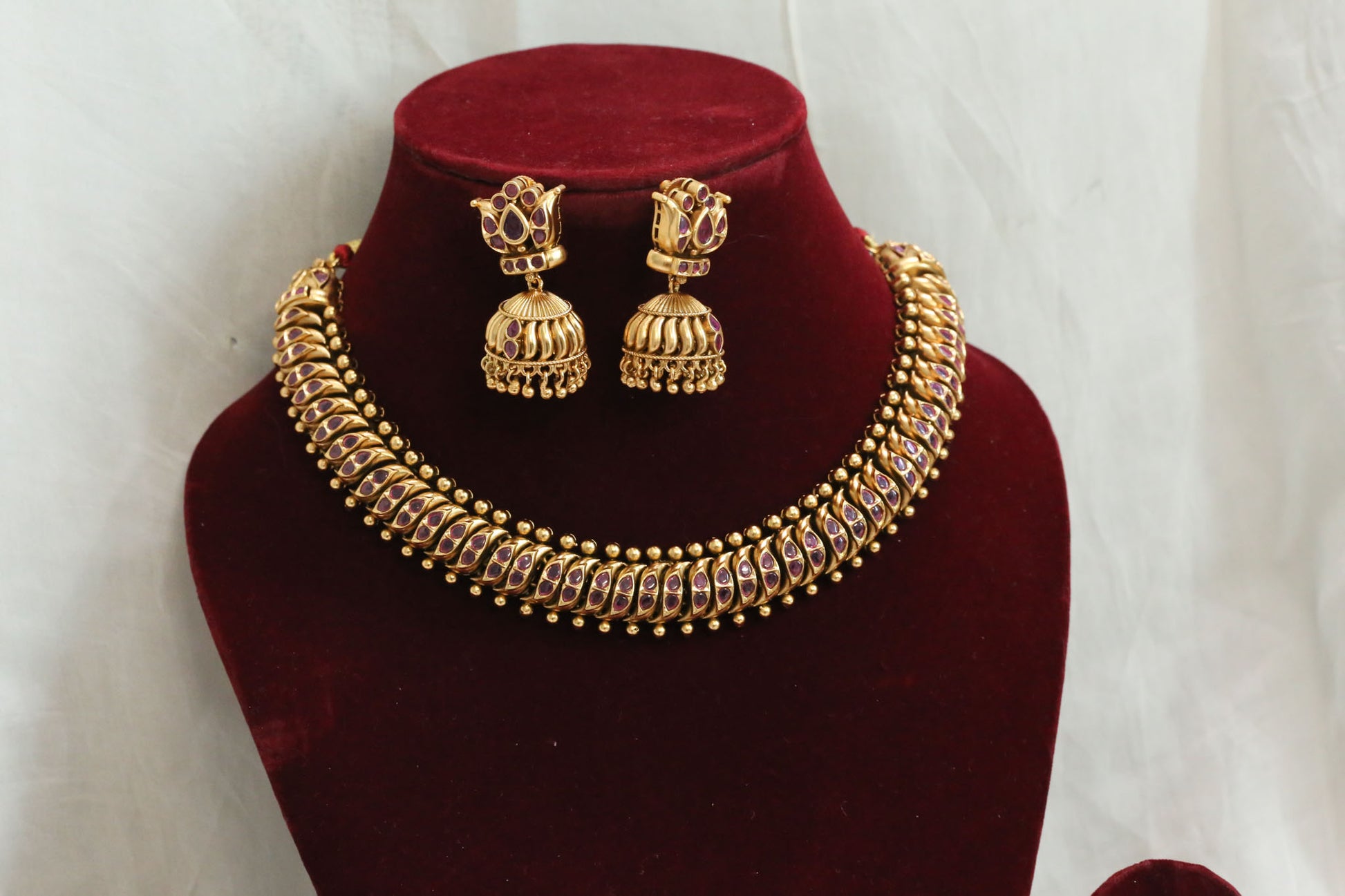 Sutlara Necklace Set - Ruby