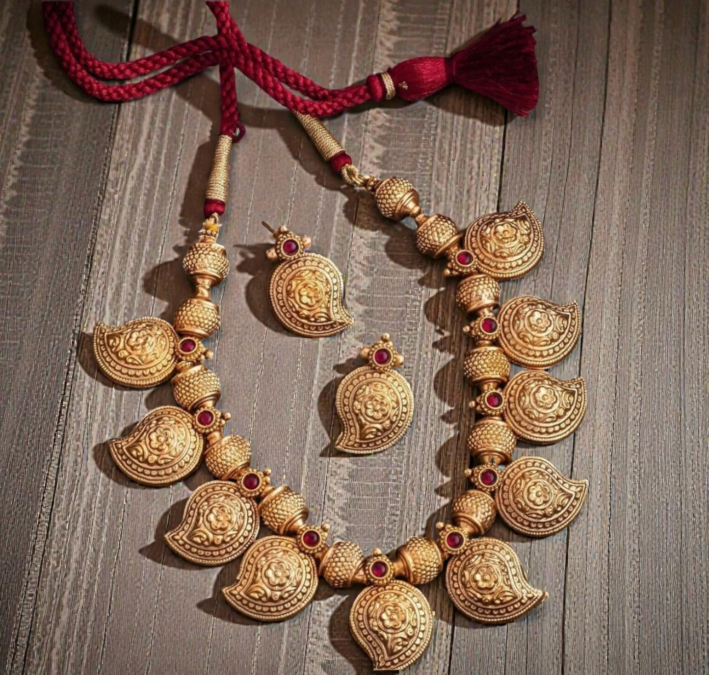 Mango Antique Gold Necklace Set - Red