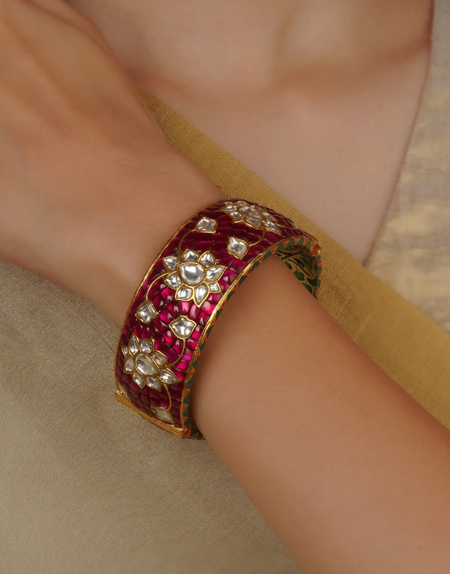 Aayat Takkar Jadau Kundan Bangle - Ruby Red