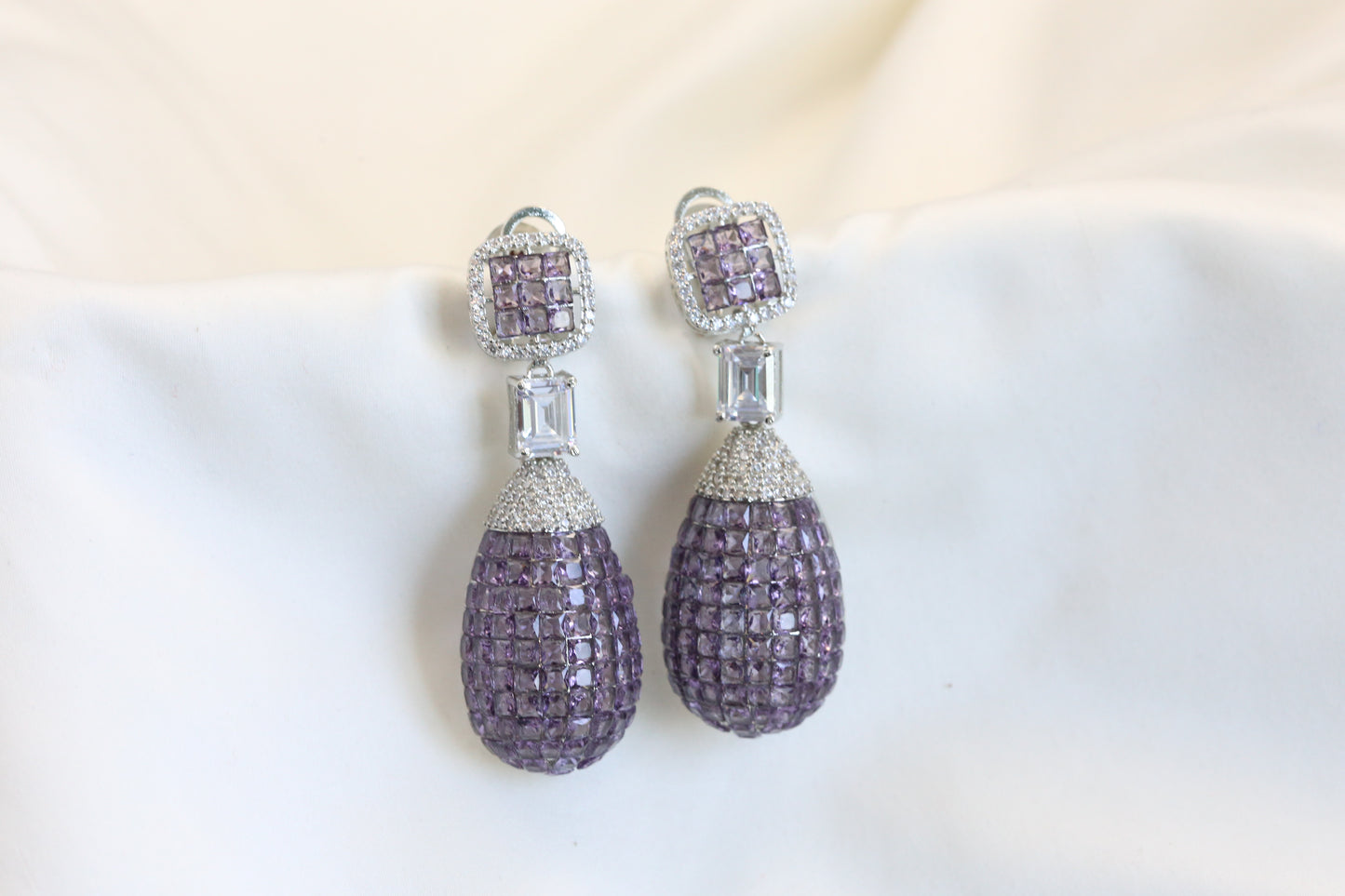 Long Invisible Settings Earrings -Purple