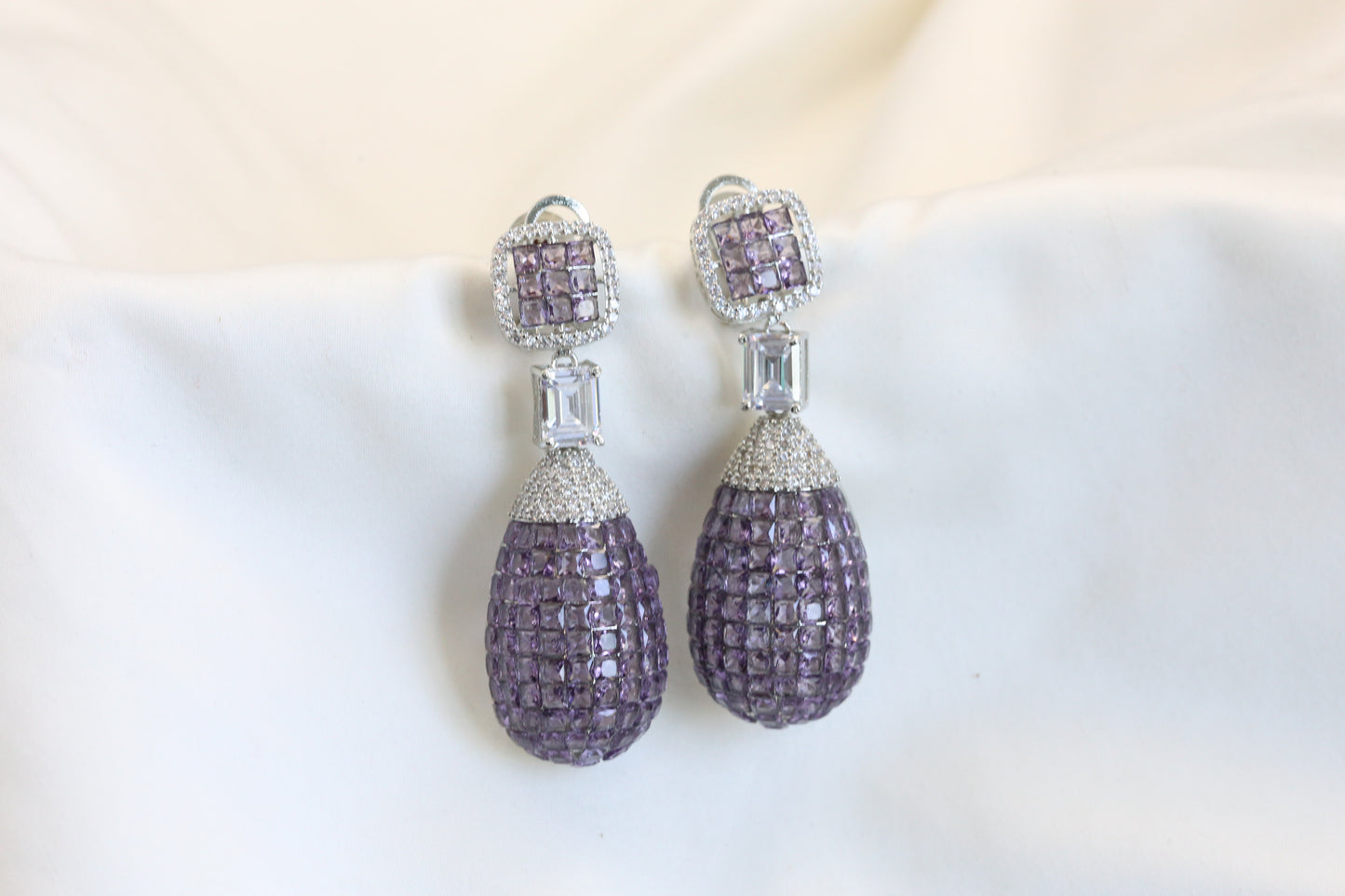 Long Invisible Settings Earrings -Purple