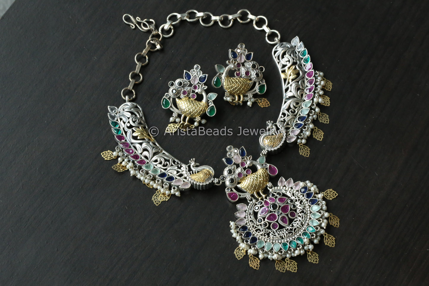 Morani Dual Tone Hasli Necklace Set -Navratan