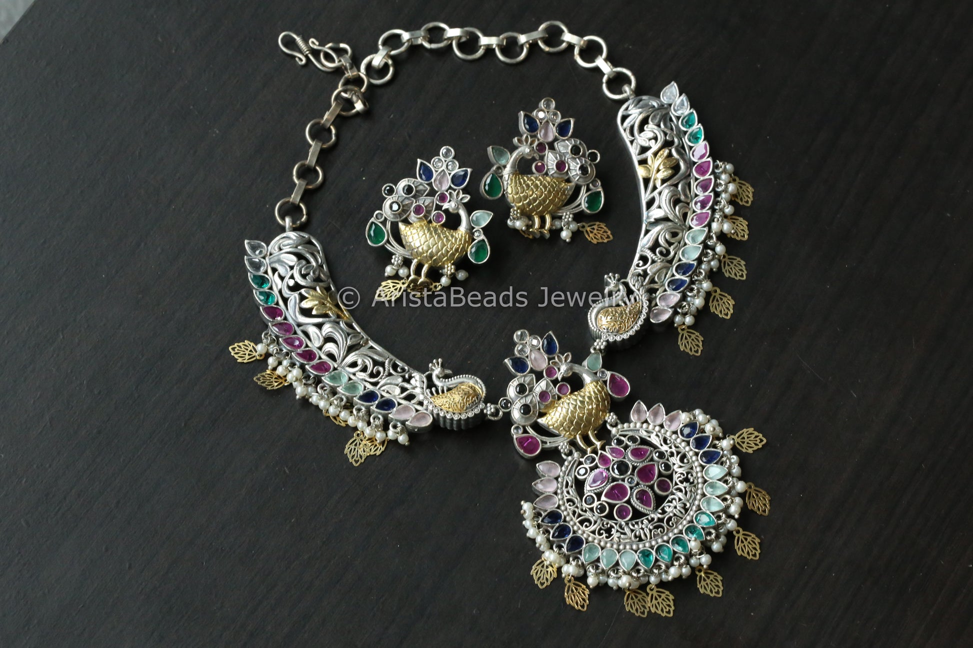 Morani Dual Tone Hasli Necklace Set -Navratan