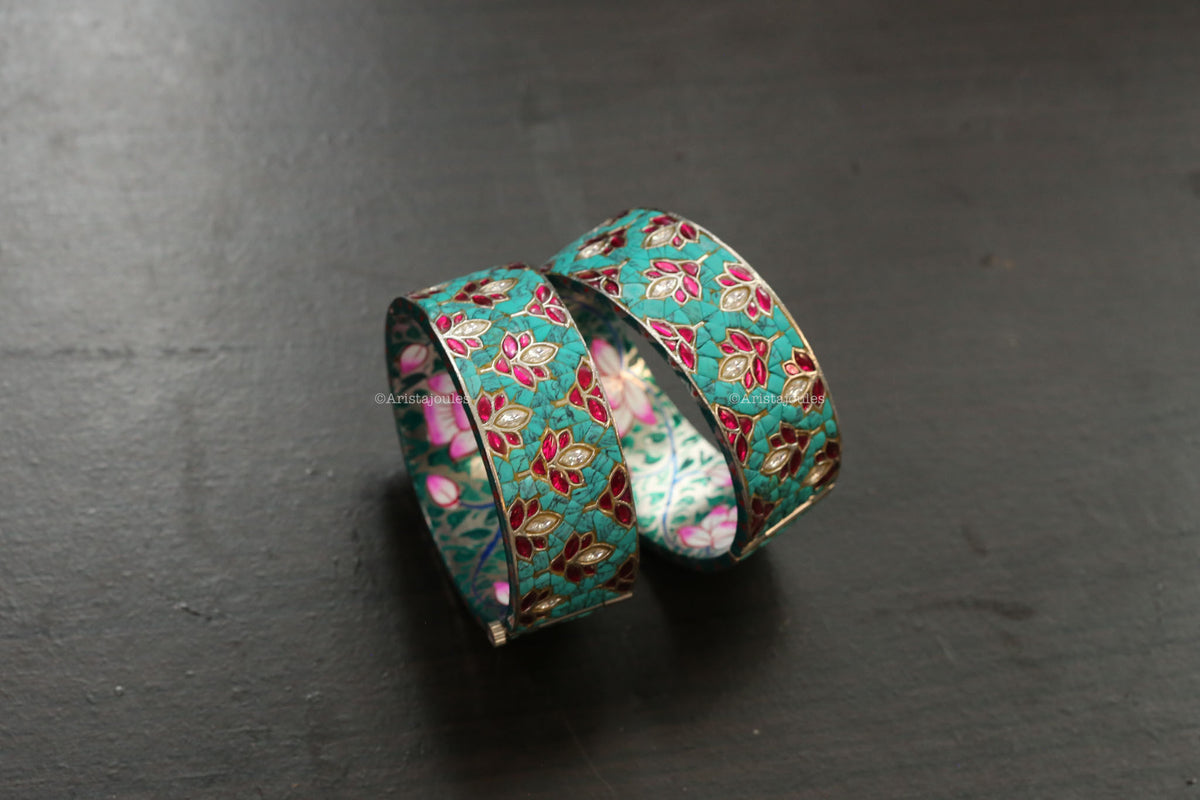 Zeenat Takkar Jadau Bangle (Openable) - Turquoise Silver Finish