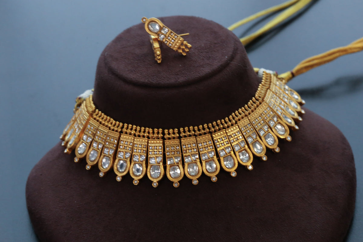 Handcrafted Thussi Jadau Kundan Necklace -Clear