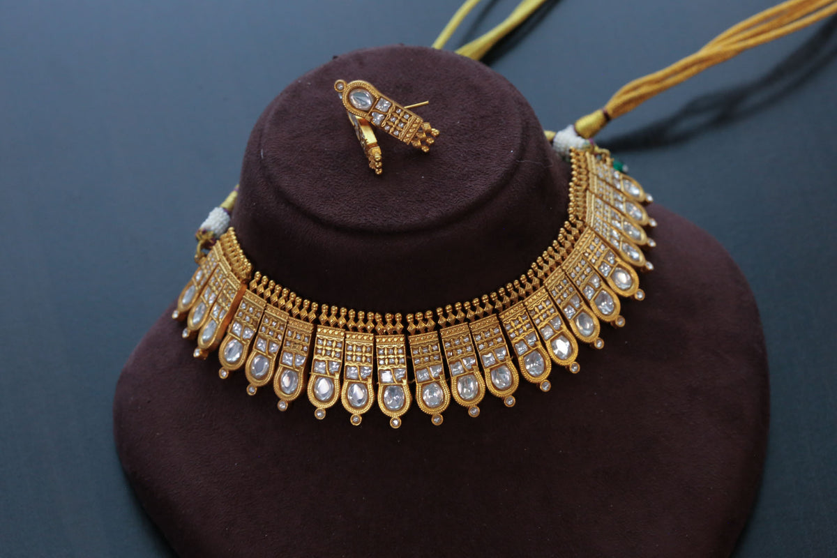Handcrafted Thussi Jadau Kundan Necklace -Clear
