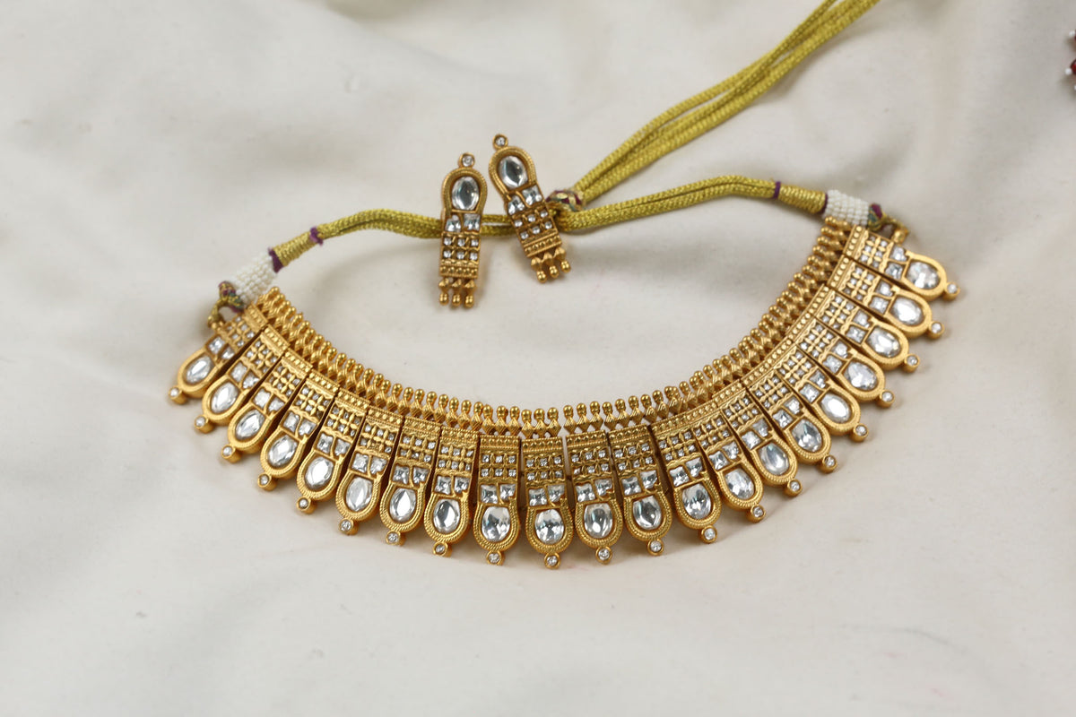 Handcrafted Thussi Jadau Kundan Necklace -Clear