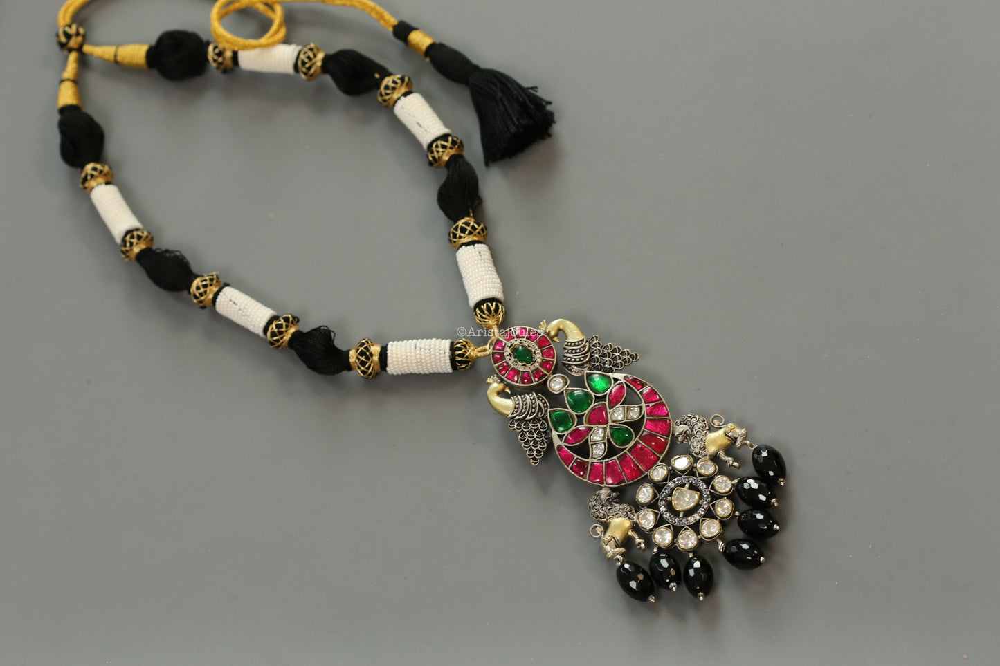 Premium Jadau Moissanite Necklace - Black Onyx Drops