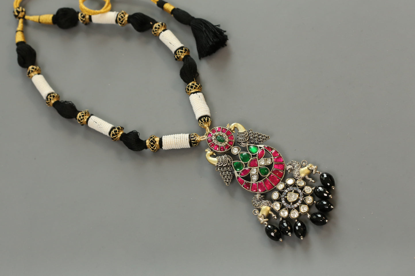 Premium Jadau Moissanite Necklace - Black Onyx Drops