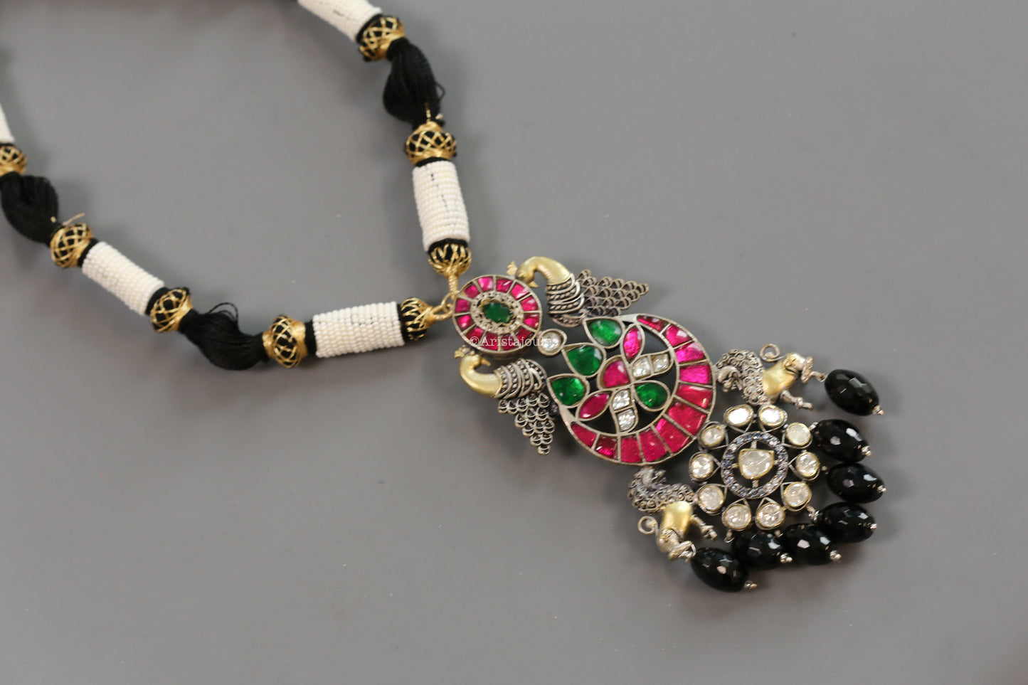 Premium Jadau Moissanite Necklace - Black Onyx Drops