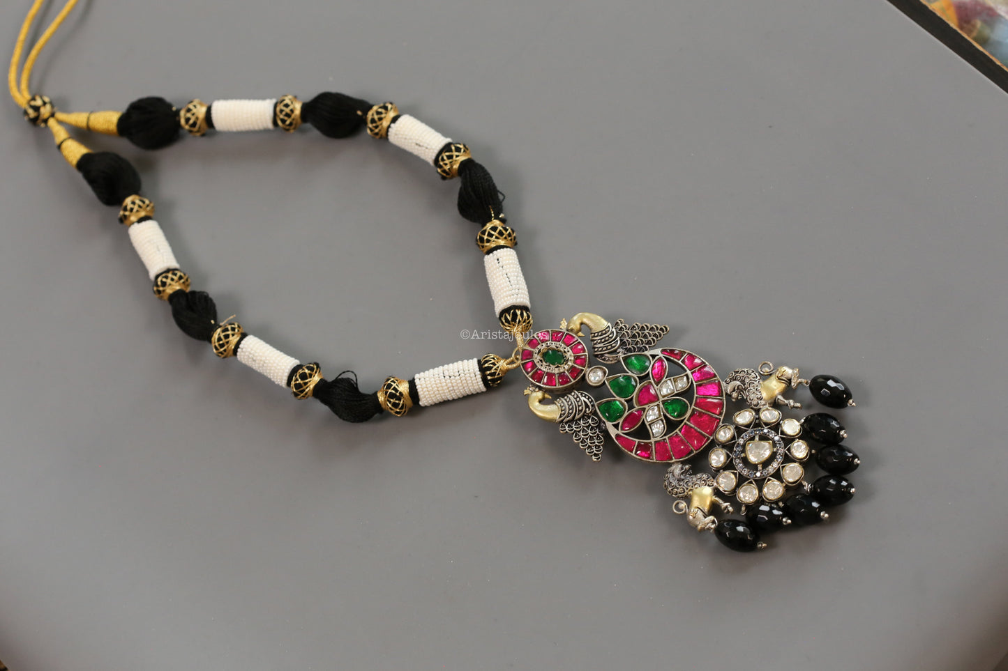 Premium Jadau Moissanite Necklace - Black Onyx Drops