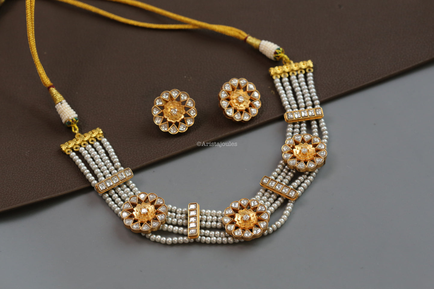 Mogra Vintage Look Kundan Necklace Set - Clear