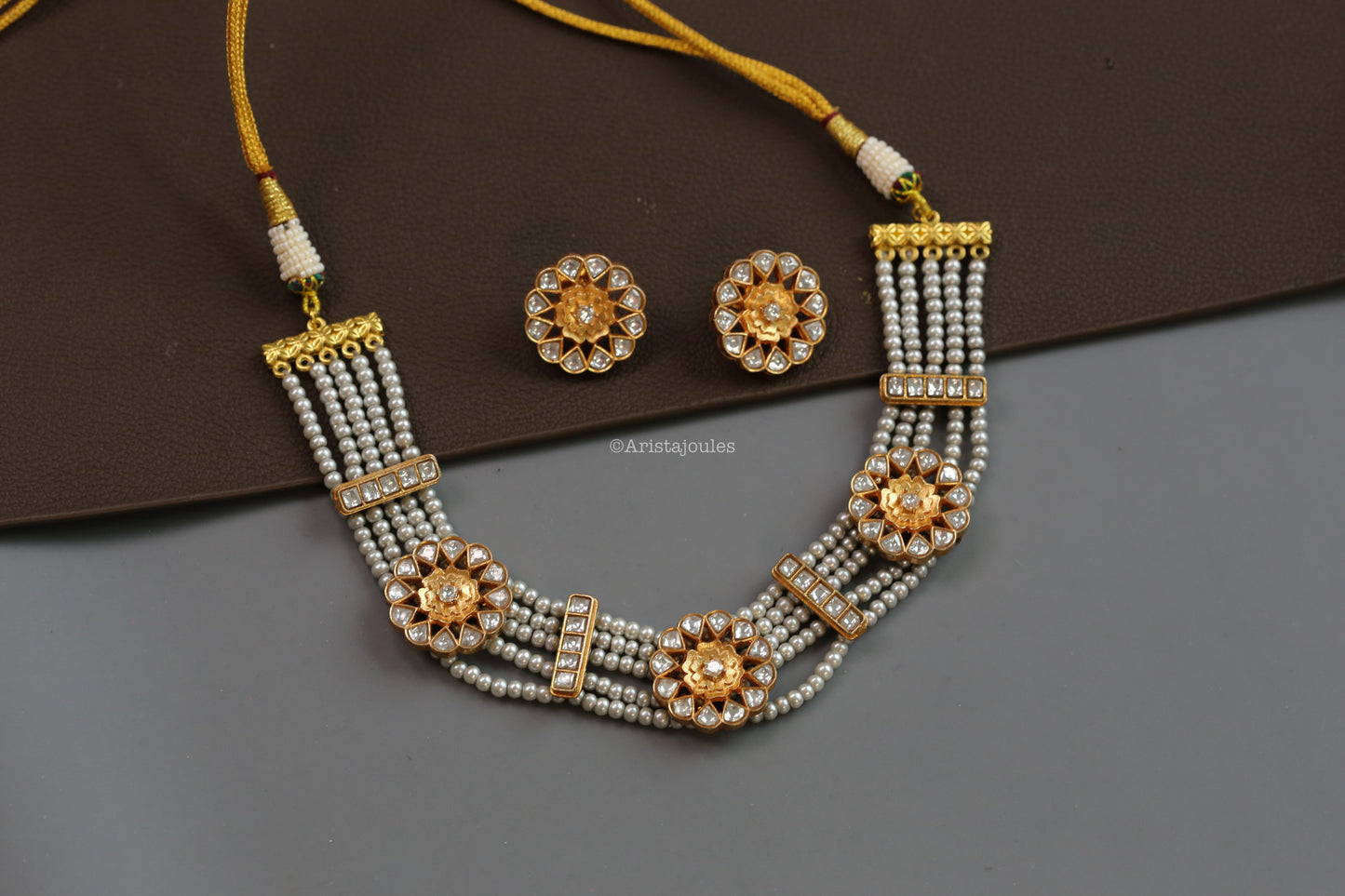 Mogra Vintage Look Kundan Necklace Set - Clear