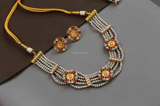 Mogra Vintage Look Kundan Necklace Set - Turquoise