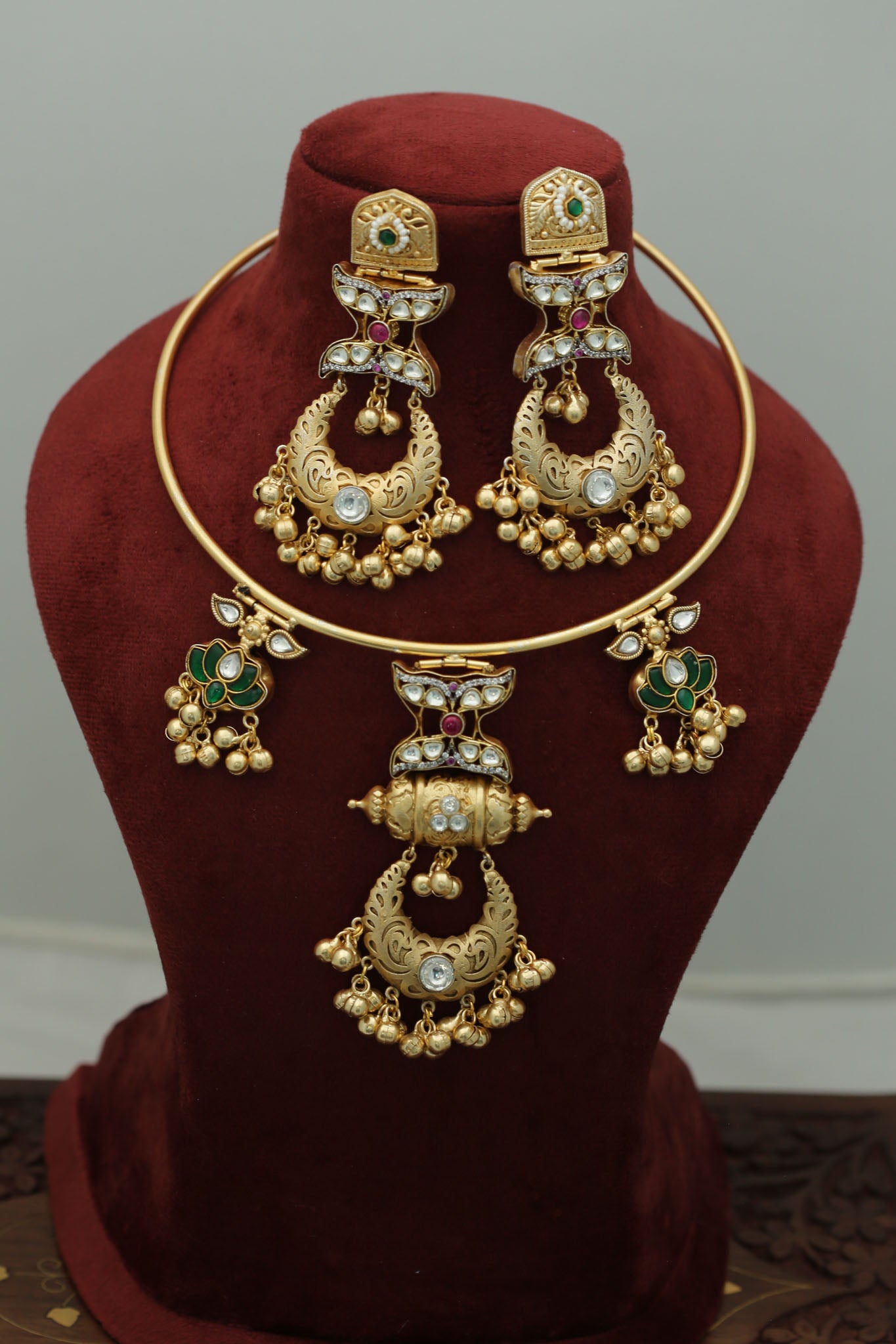 Matt Gold Fusion Kundan Hasli Set - Green