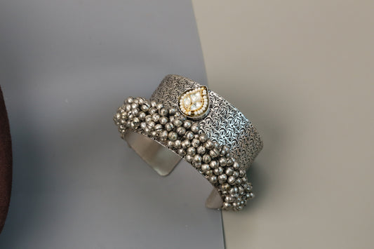 Silver Look Oxidized Kundan Bangle Bracelet (Adjustable)