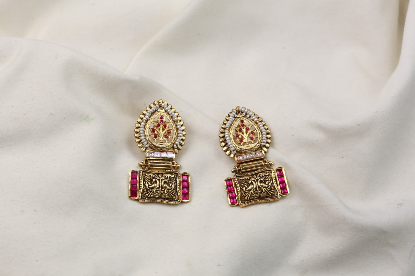 Kalash Jadau Kundan Earrings