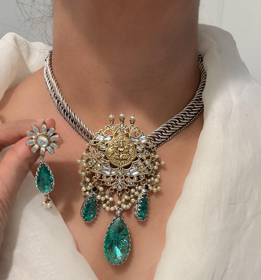 Leena Dual Tone Jadau Kundan & Doublet Set