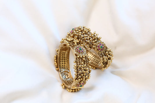 Antique Gold Gajra Bangle Set (Openable)