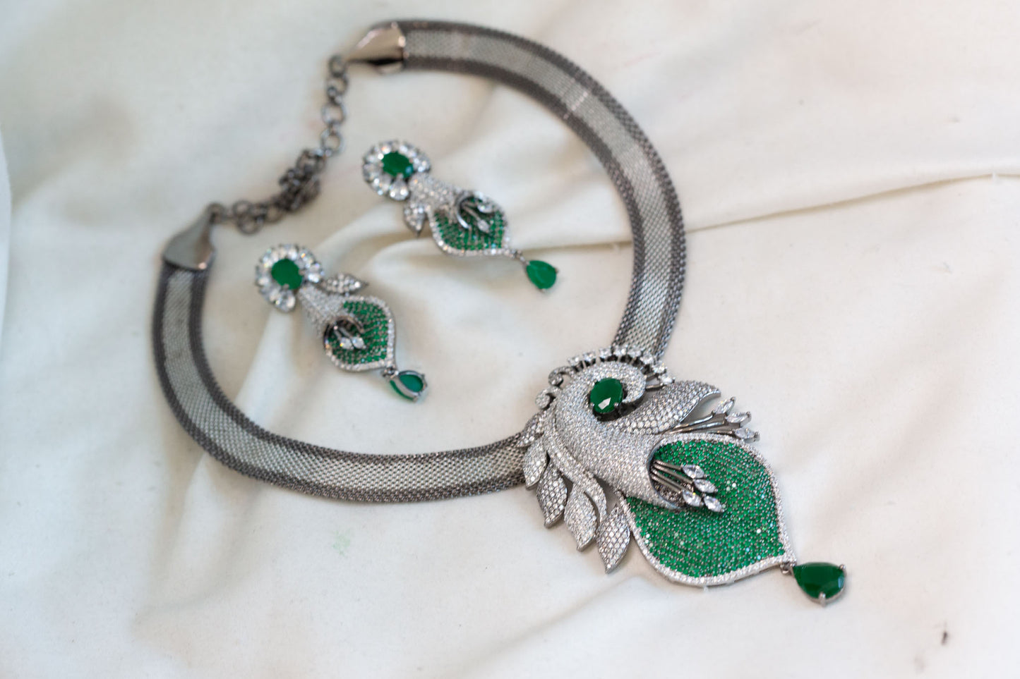 Victorian Black Polish & Micro CZ Necklace Set - Green