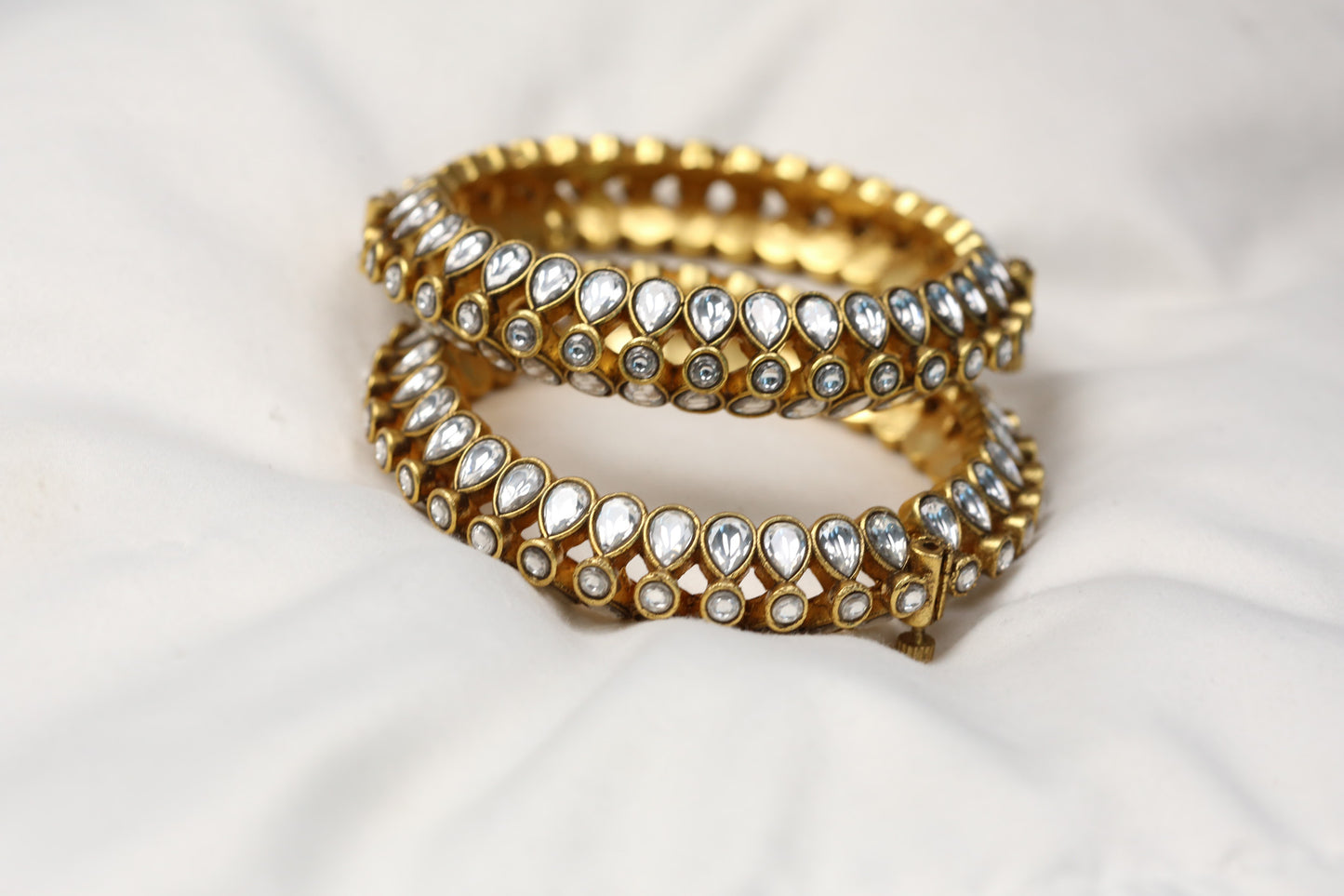 Vineeta Jadau Kundan Pacheli Bangle Set (Openable)  - Clear
