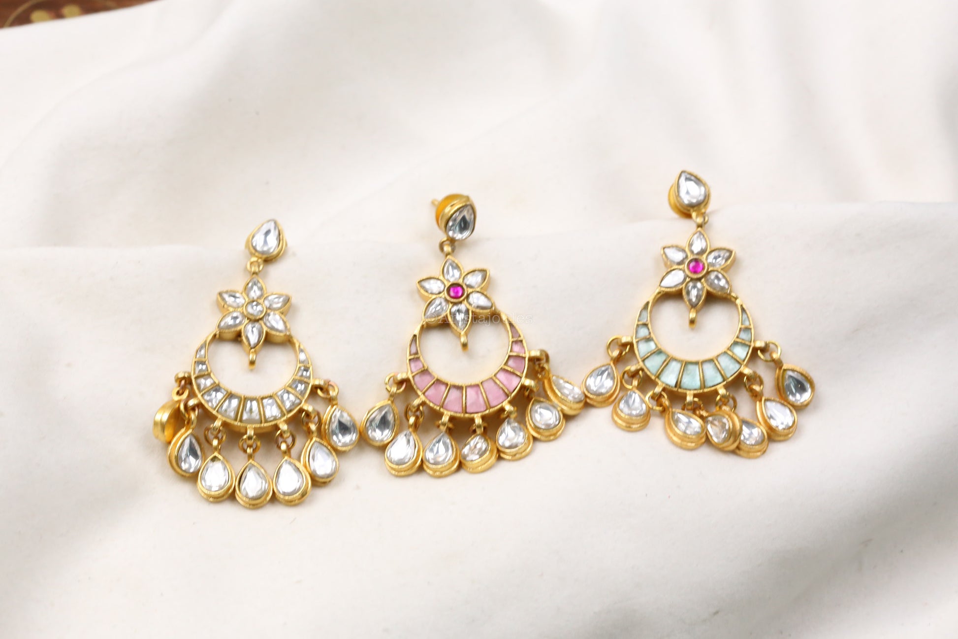 Sudeshna Jadau Takkar Kundan Chandbaali