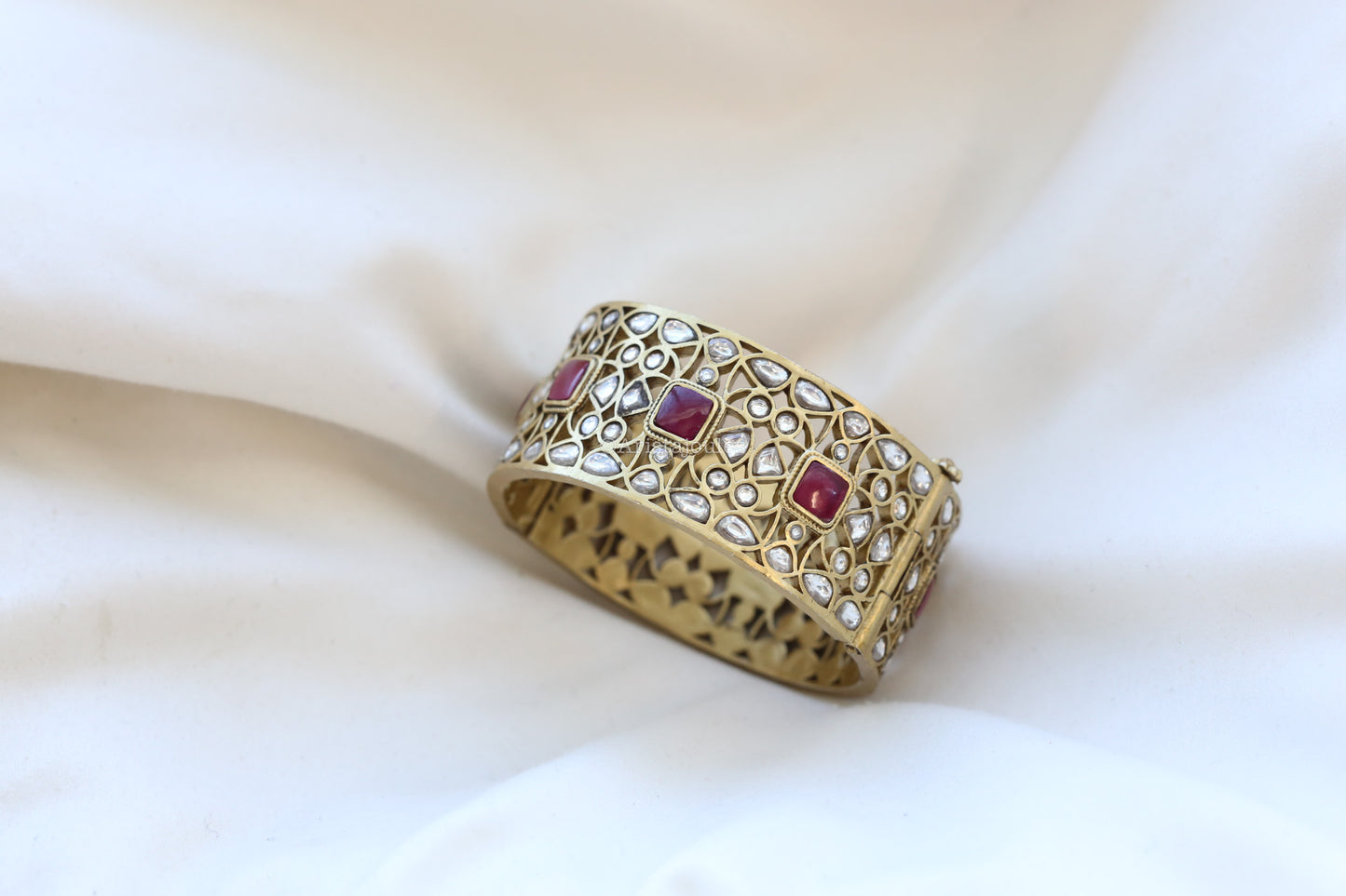 Ujwala Designer Jadau Kundan Bangle (2.4 Openable)