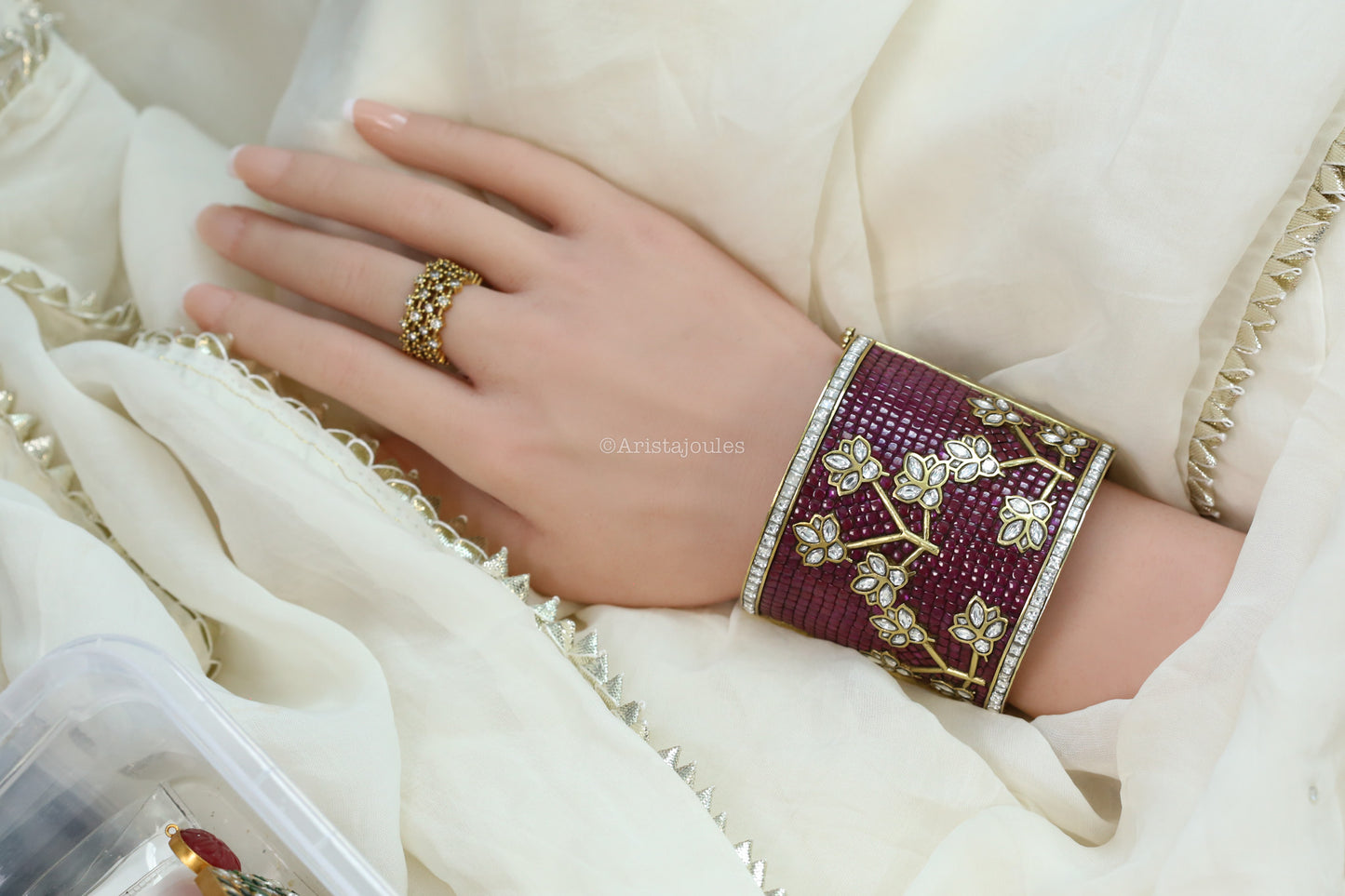 Maharani Designer Jadau Kundan Bangle (Openable)