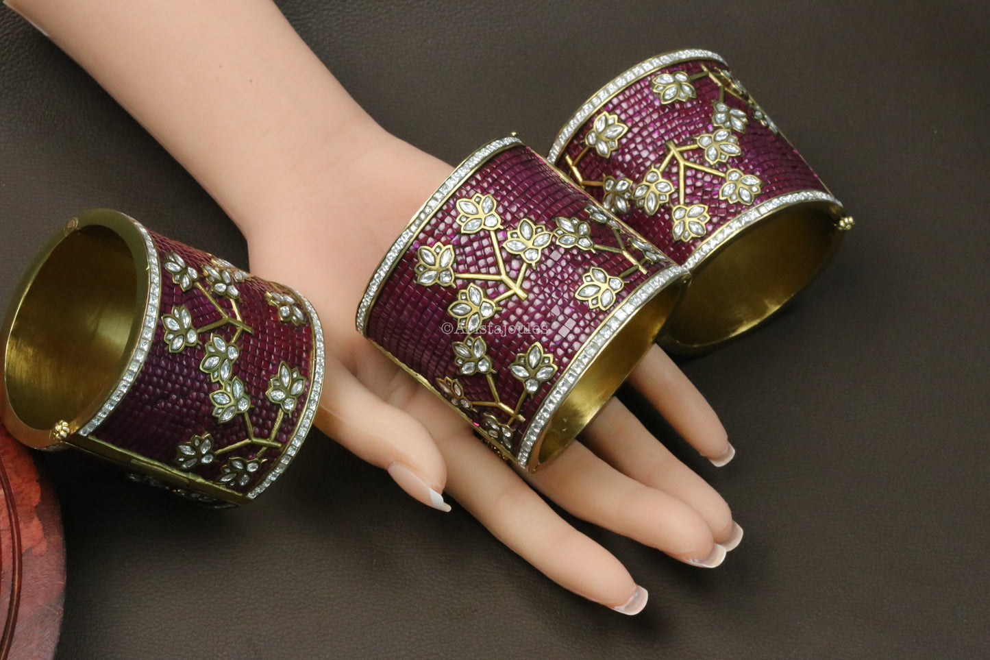 Maharani Designer Jadau Kundan Bangle (Openable)