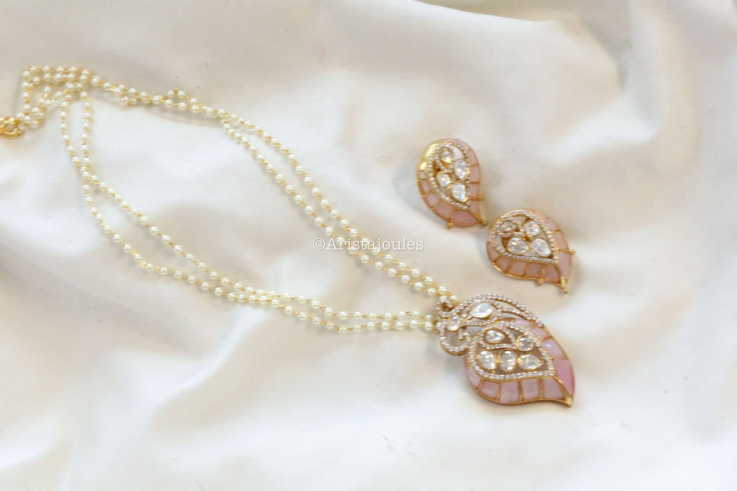 Takkar Kundan & Polki Pendant Set - Blush Pink