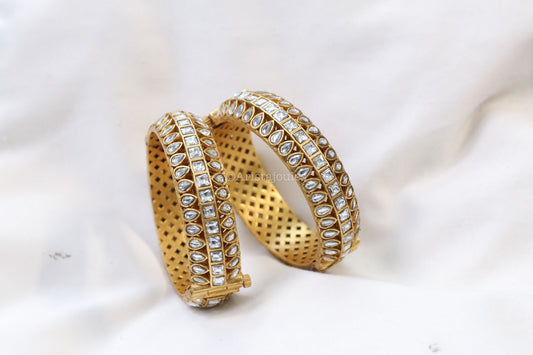 Maithili Jadau Kundan Bangle (2.4 openable))