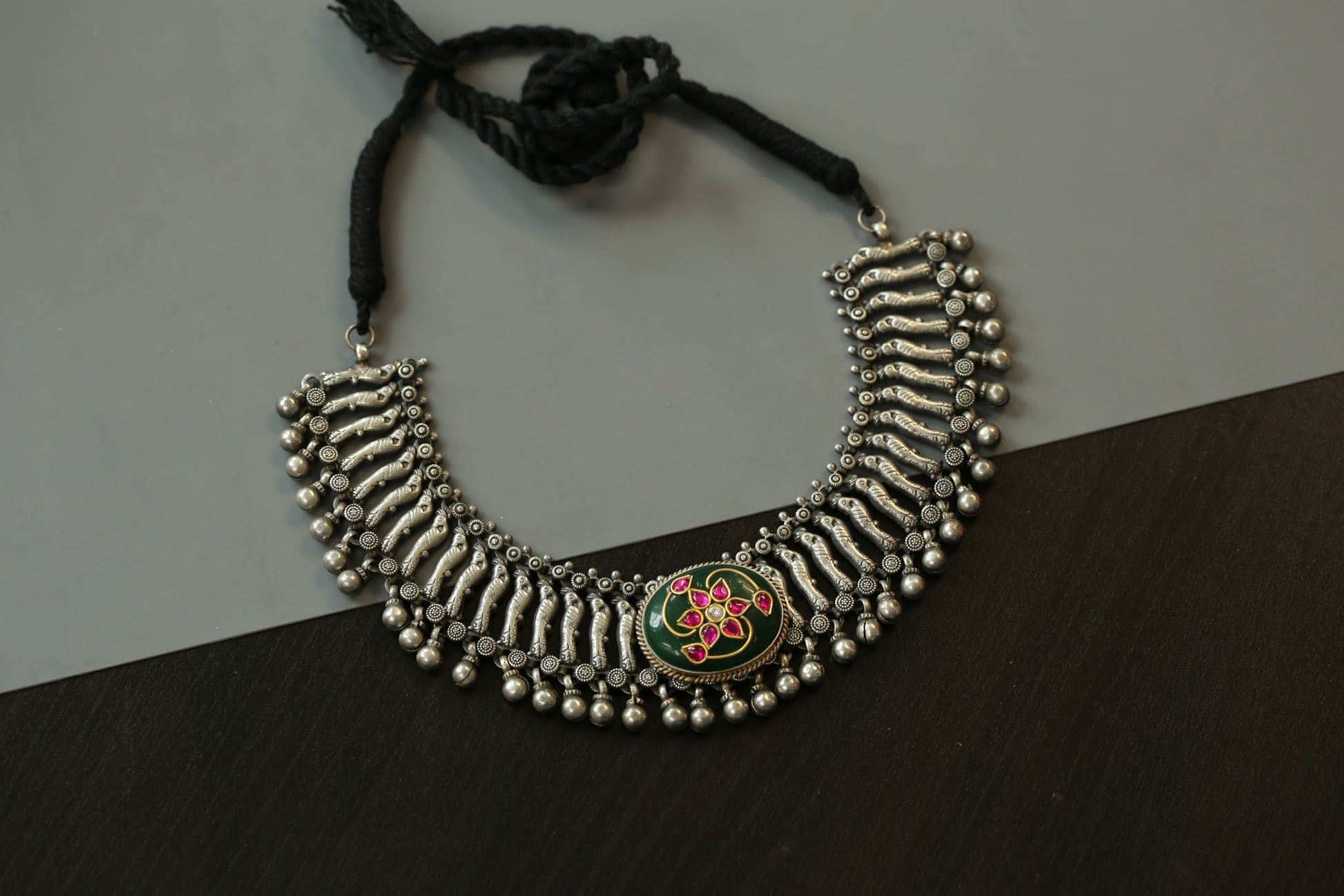 Sara Fusion Inlay Kundan Brass Necklace
