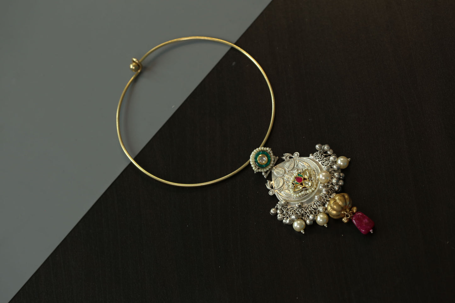 Dual Tone Fusion Kundan Hasli Necklace