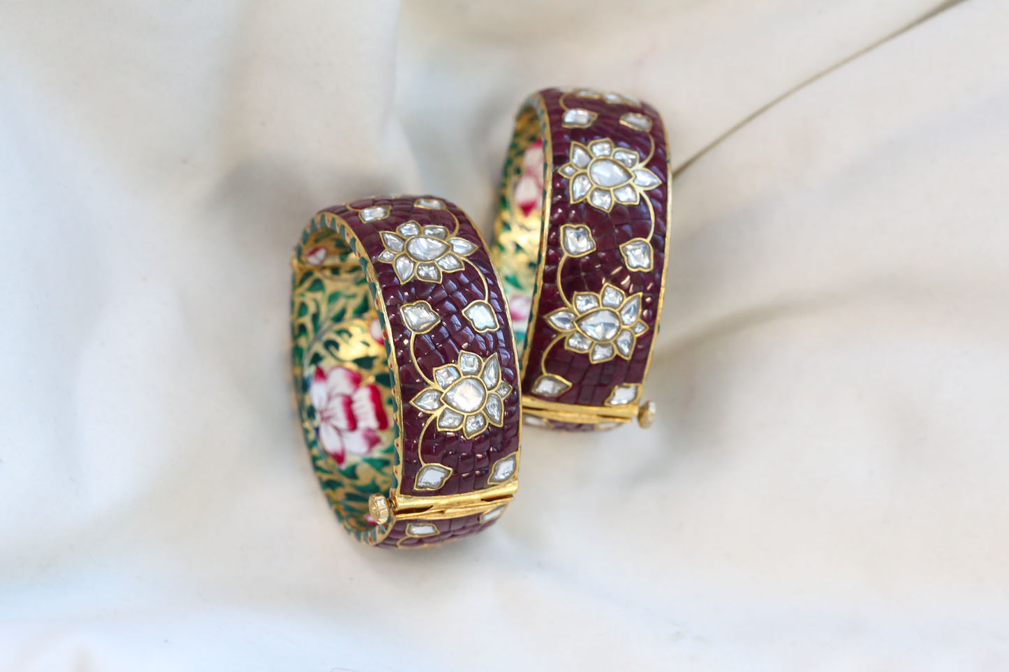 Aayat Takkar Jadau Kundan Bangle - Red