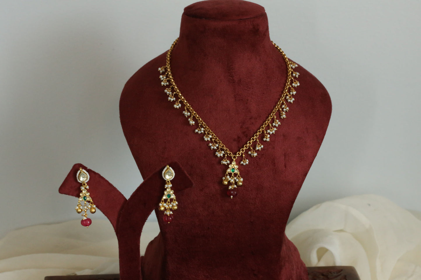 Dainty Pachi Kundan Necklace Set