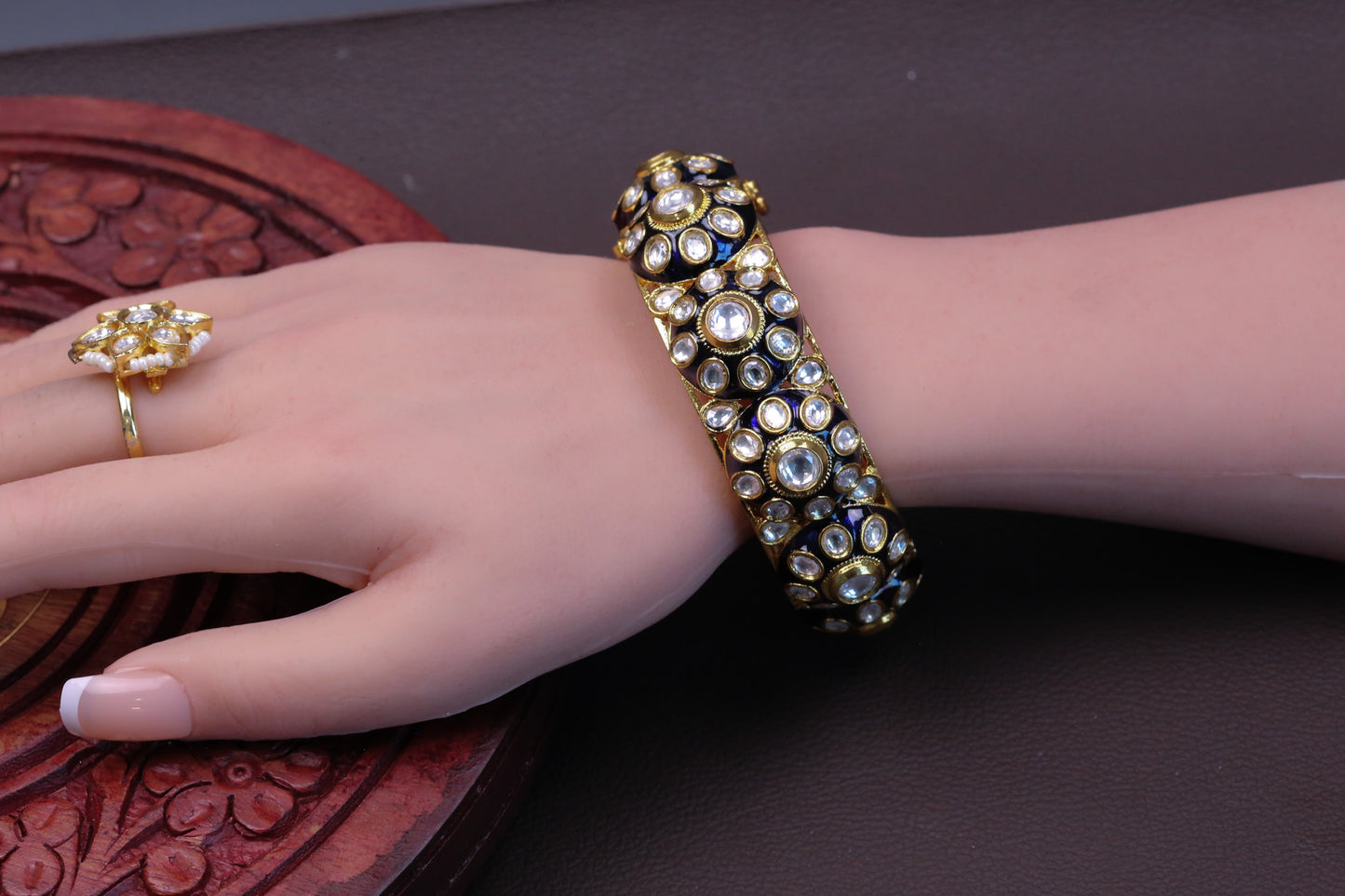 Rajwadi Uncut Kundan Enamel Pacheli (Openable 2.4)