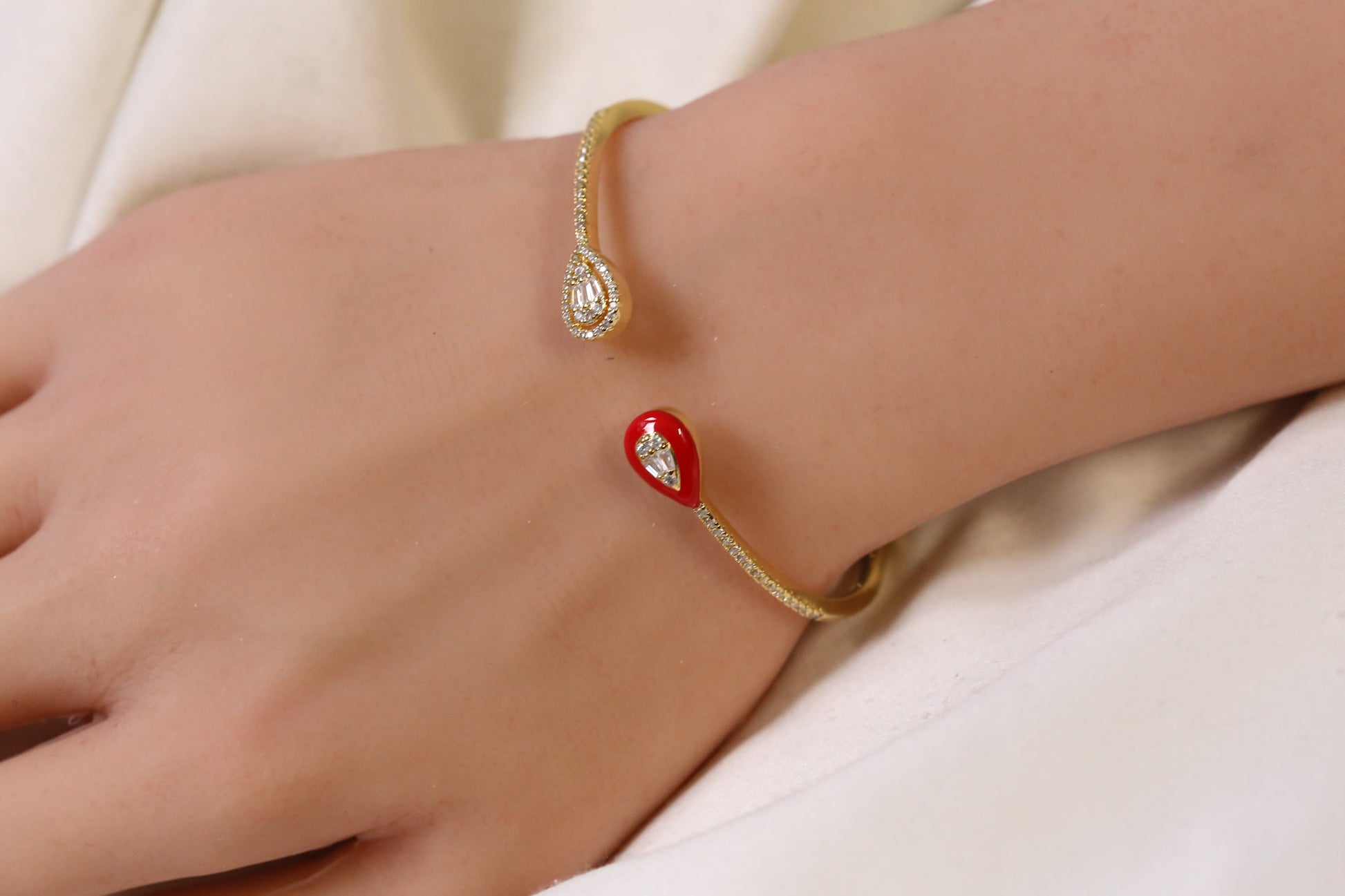 Bliss Openable Micro CZ Gold Bracelet- Red