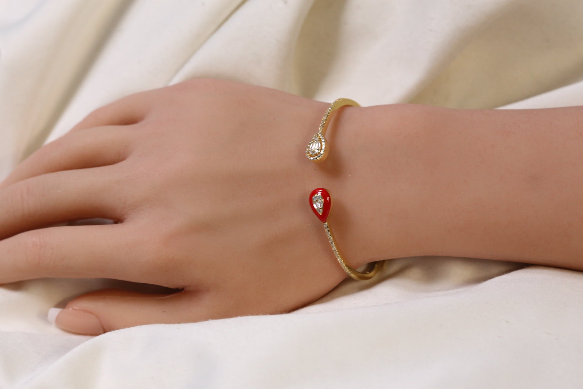 Bliss Openable Micro CZ Gold Bracelet- Red
