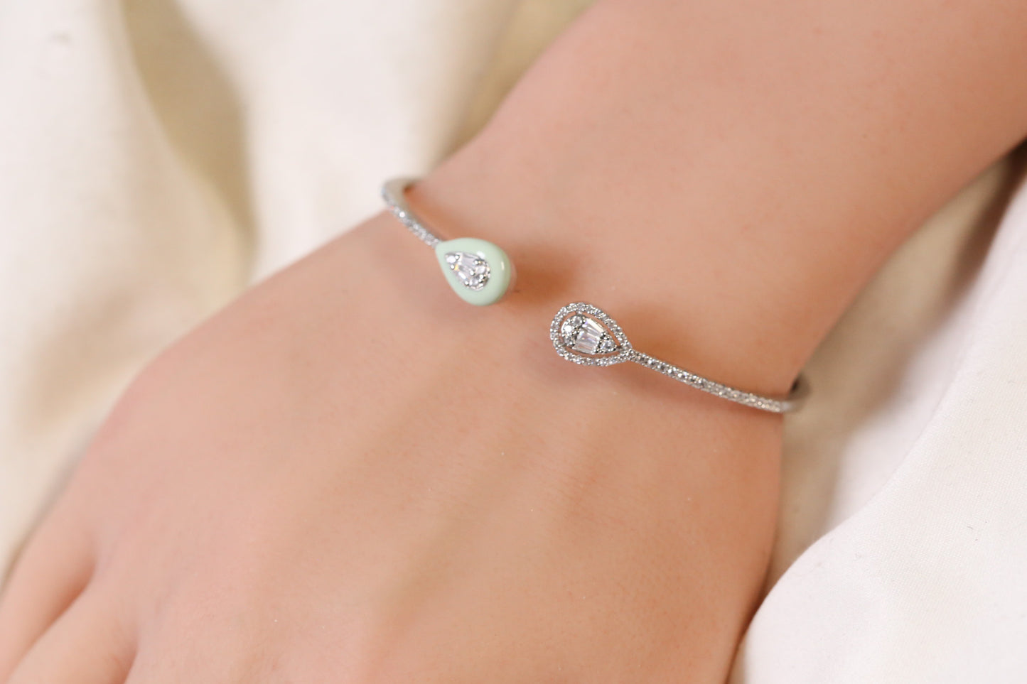 Som Openable Micro CZ Silver Bracelet- Mint