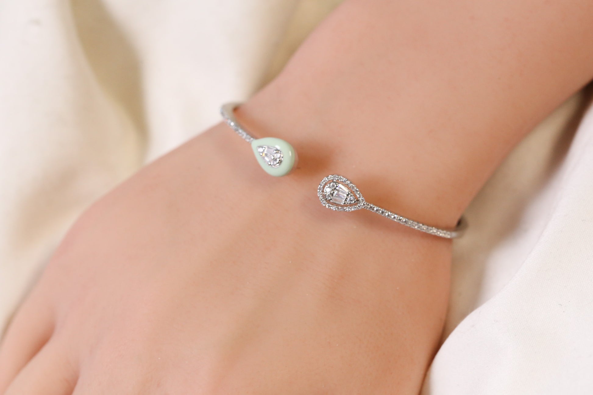 Som Openable Micro CZ Silver Bracelet- Mint