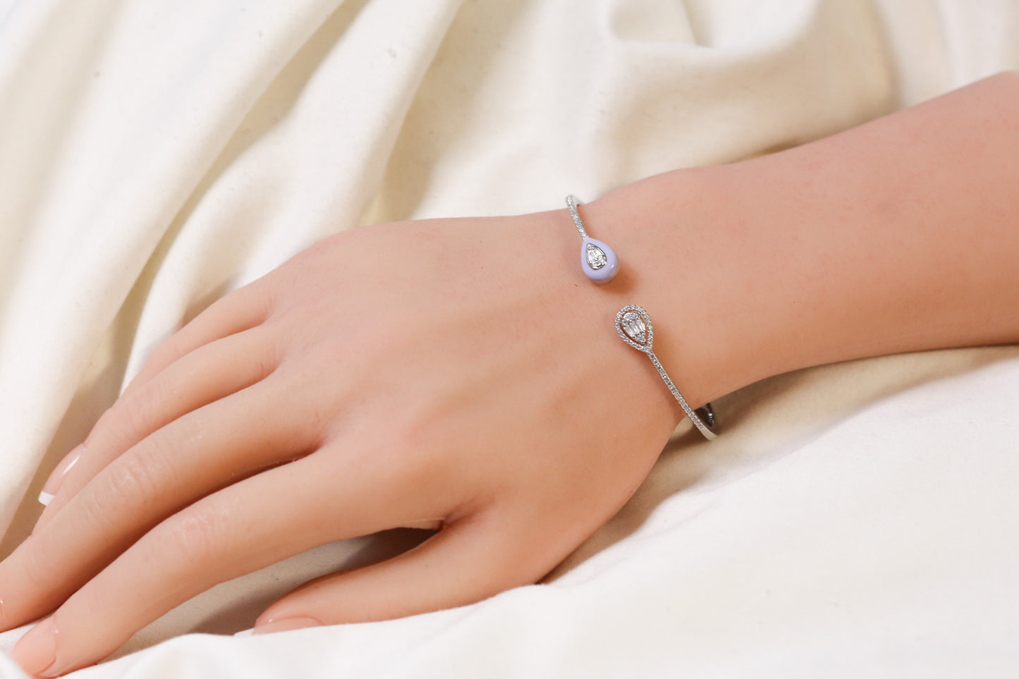Som Openable Micro CZ Silver Bracelet-Purple