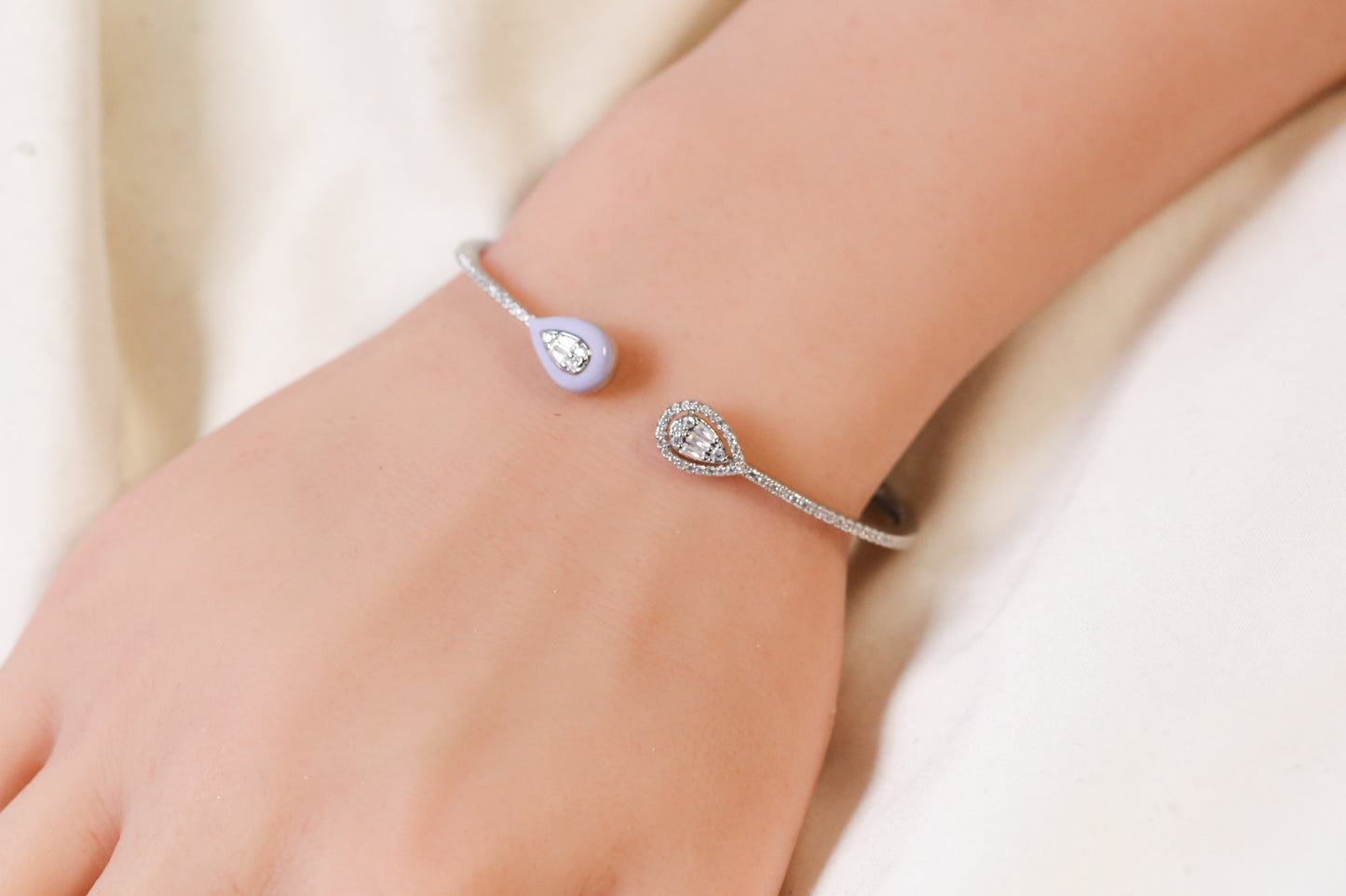 Som Openable Micro CZ Silver Bracelet-Purple