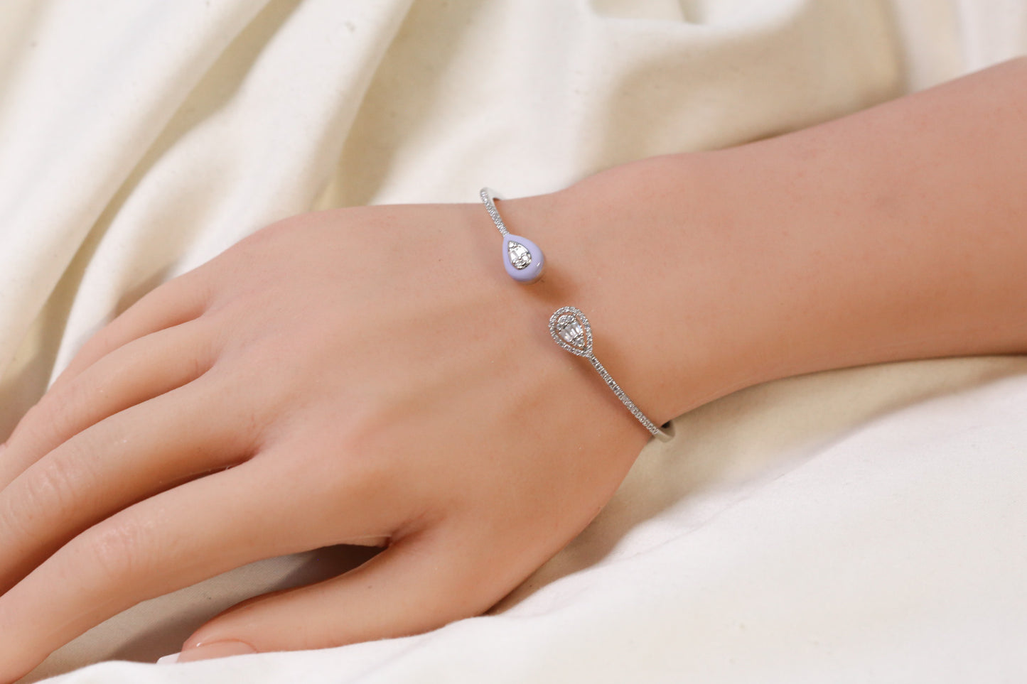Som Openable Micro CZ Silver Bracelet-Purple